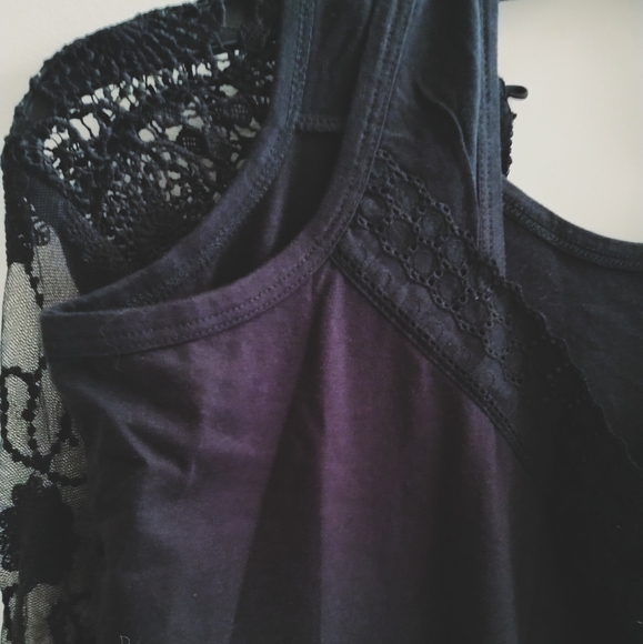 Women's Black dresses are long with black slips fully laced - Picture 6 of 6